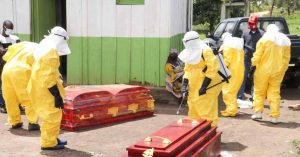 Lire la suite à propos de l’article Deux nouveaux cas d’Ebola confirmés en Ouganda : des agents de santé touchés à Kampala