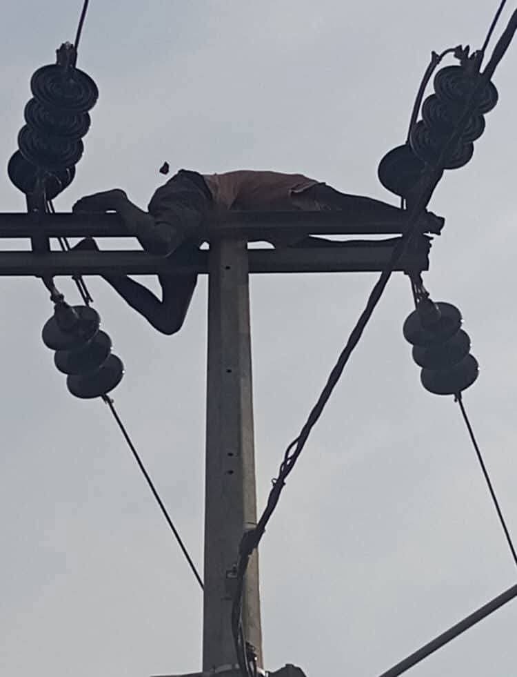 Kwilu : Kikwit plongée dans le noir après qu’un individu s’est retrouvé bloqué sur un poteau électrique à Nzinda