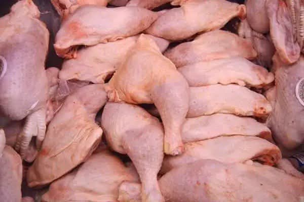 Urgent: 1 384 colis de cuisses de poulet contaminés à la salmonelle interceptés par les services de contrôle (OCC)