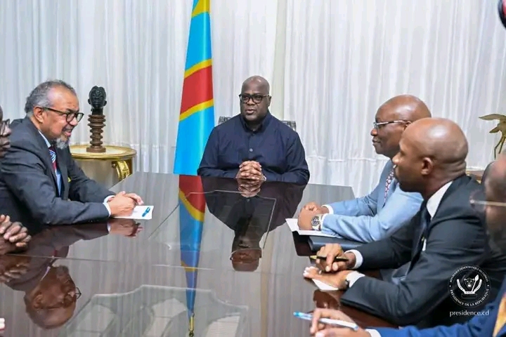 You are currently viewing RDC–Ebola : Tshisekedi et le patron de l’OMS passent en revue la riposte contre la souche Bundibugyo