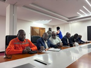 Lire la suite à propos de l’article Manifestation de l’opposition à Kinshasa : le gouverneur interdit le sit-in devant le Palais du Peuple