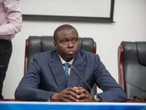 Lire la suite à propos de l’article RDC : la BCC mettra bientôt en circulation des billets avec la signature du gouverneur André Wameso