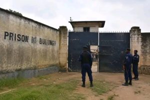 Lire la suite à propos de l’article Kwilu : évasion massive à la prison de Bulungu, un policier et trois détenus tués